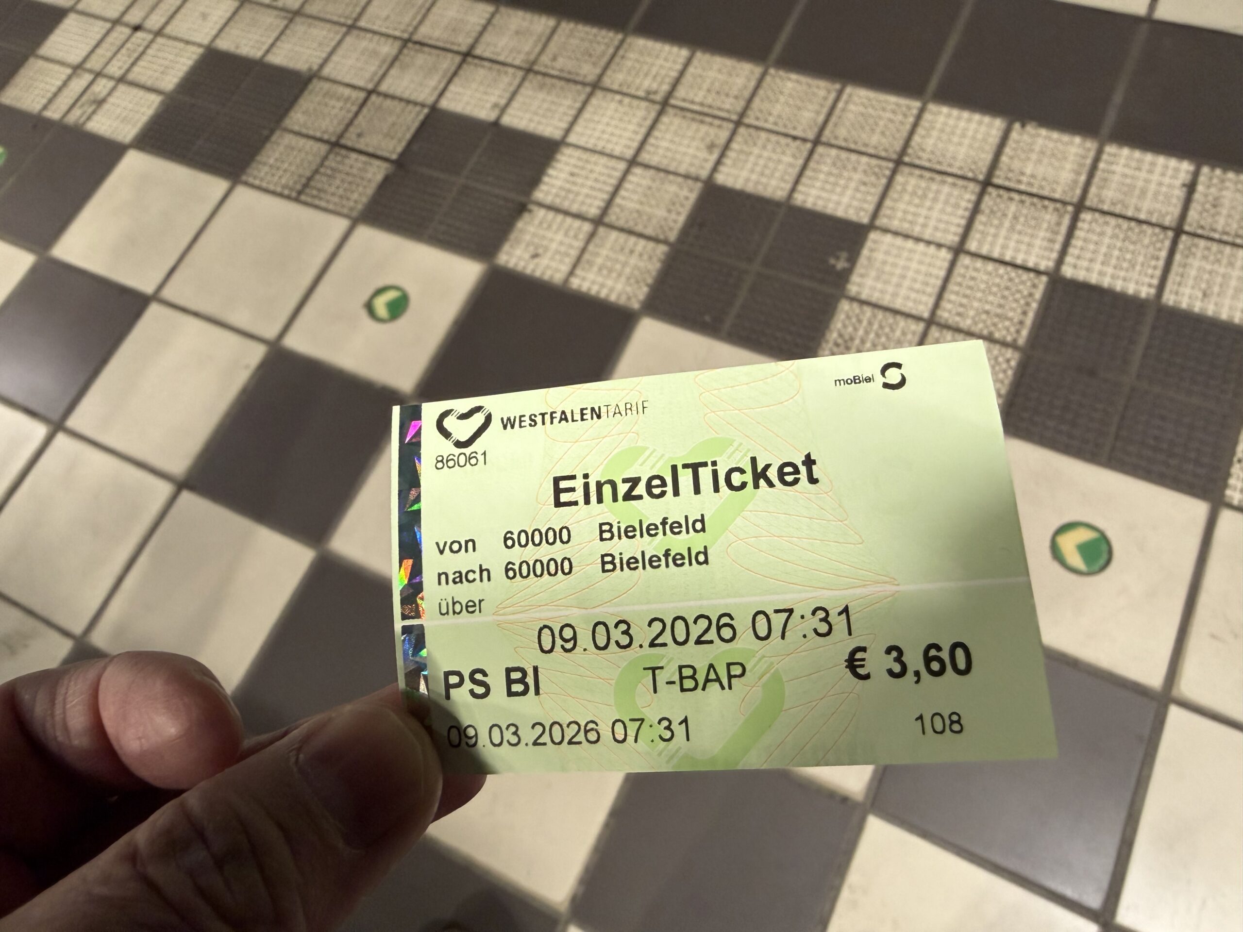 Schüco本社へ向かうための切符